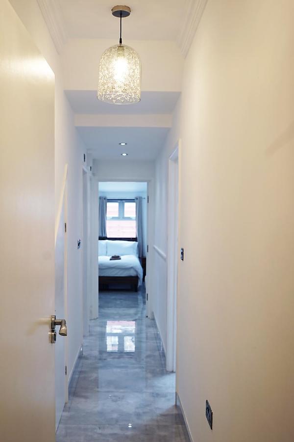 Luxury London Garden Home Sleep 7, 2 Mins To Metro Londres Exterior foto