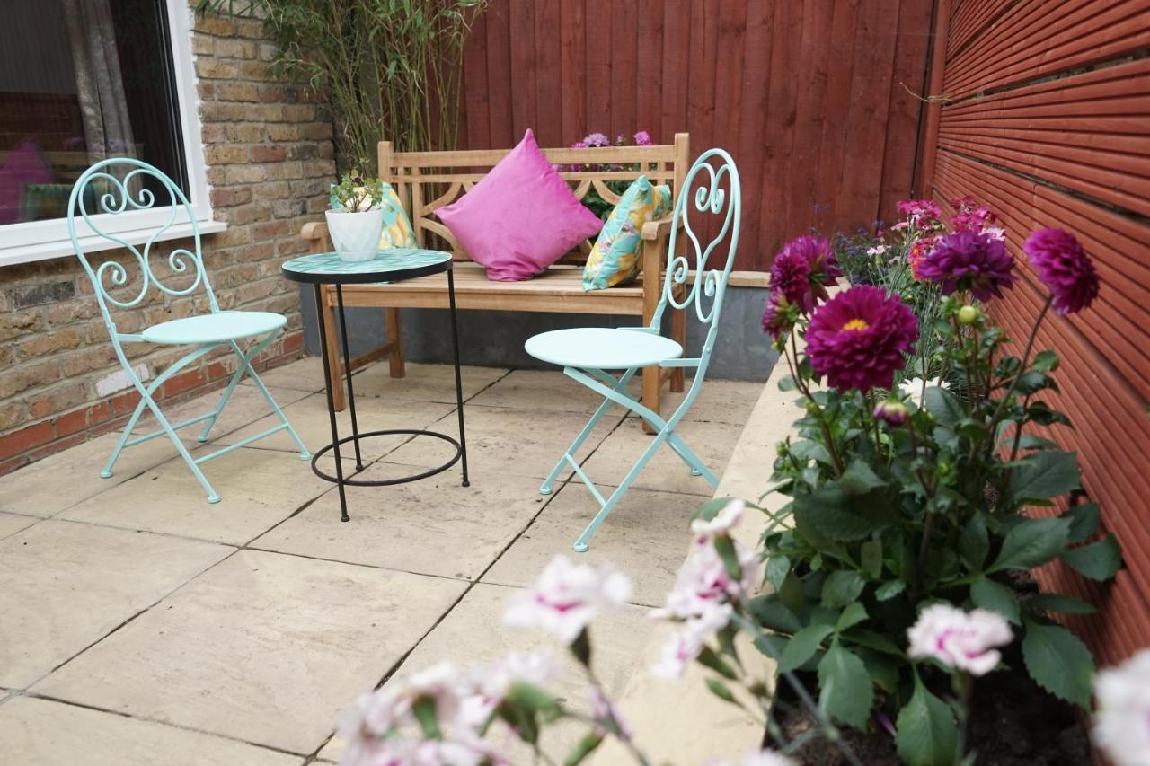 Luxury London Garden Home Sleep 7, 2 Mins To Metro Londres Exterior foto